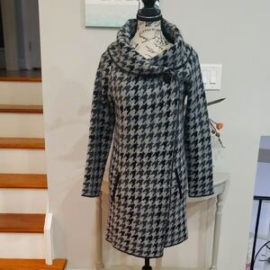 Chic Houndstooth Cardigan / coat